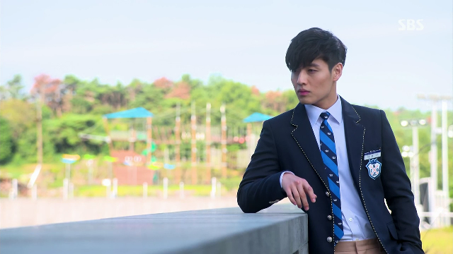 Kang Ha Neul cân nhắc việc 'nên duyên' với Park Shin Hye
