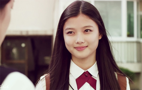 Vẻ đẹp của 'Thiên thần màn ảnh Hàn' Kim Yoo Jung