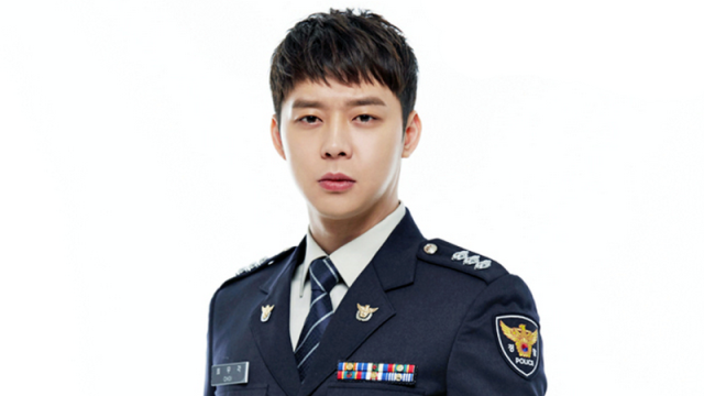 Park Yoo Chun bị thương khi đang quay phim 'The Girl Who Sees Smells'