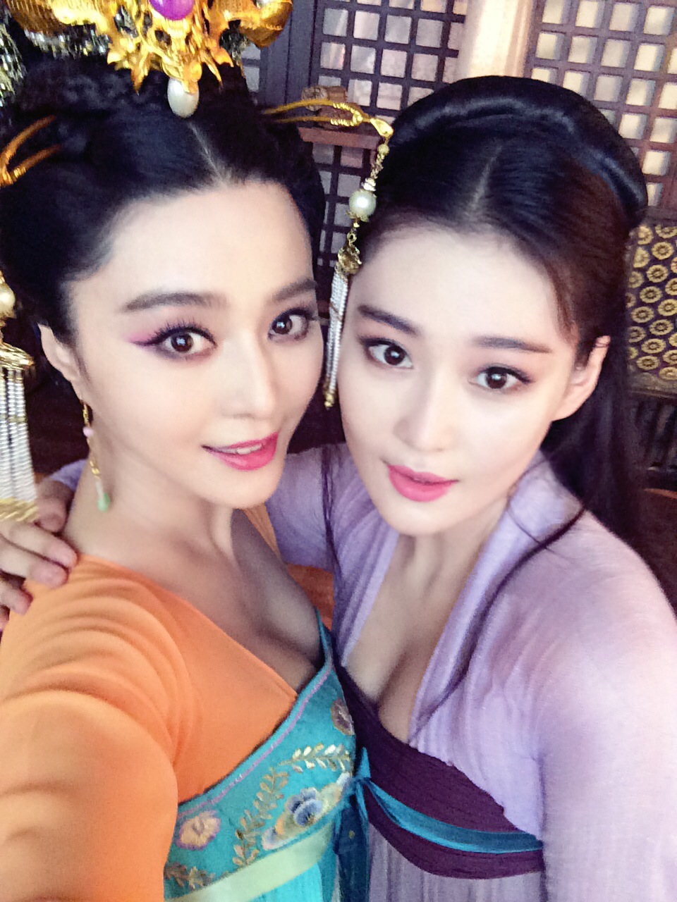 6 cặp đôi 'oan gia' là tình địch trên cả màn ảnh lẫn đời thực
