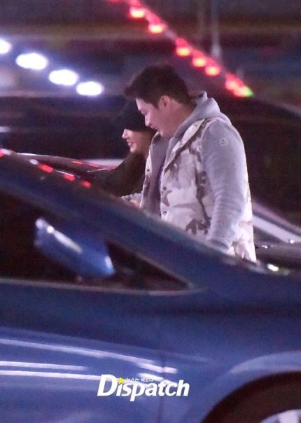 'Choáng váng' với tin đồn SNSD Yuri đang hẹn hò với cầu thủ bóng chày Oh Seung Hwan