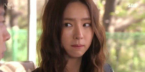 Shin Se Kyung 'đơ mặt' vì bất ngờ được trai đẹp Park Yoo Chun hôn
