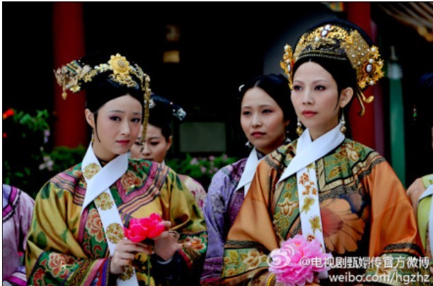 'Hoàng hậu' Thái Thiếu Phân và 'Hoa phi' Tưởng Hân vừa gặp đã gây chiến?