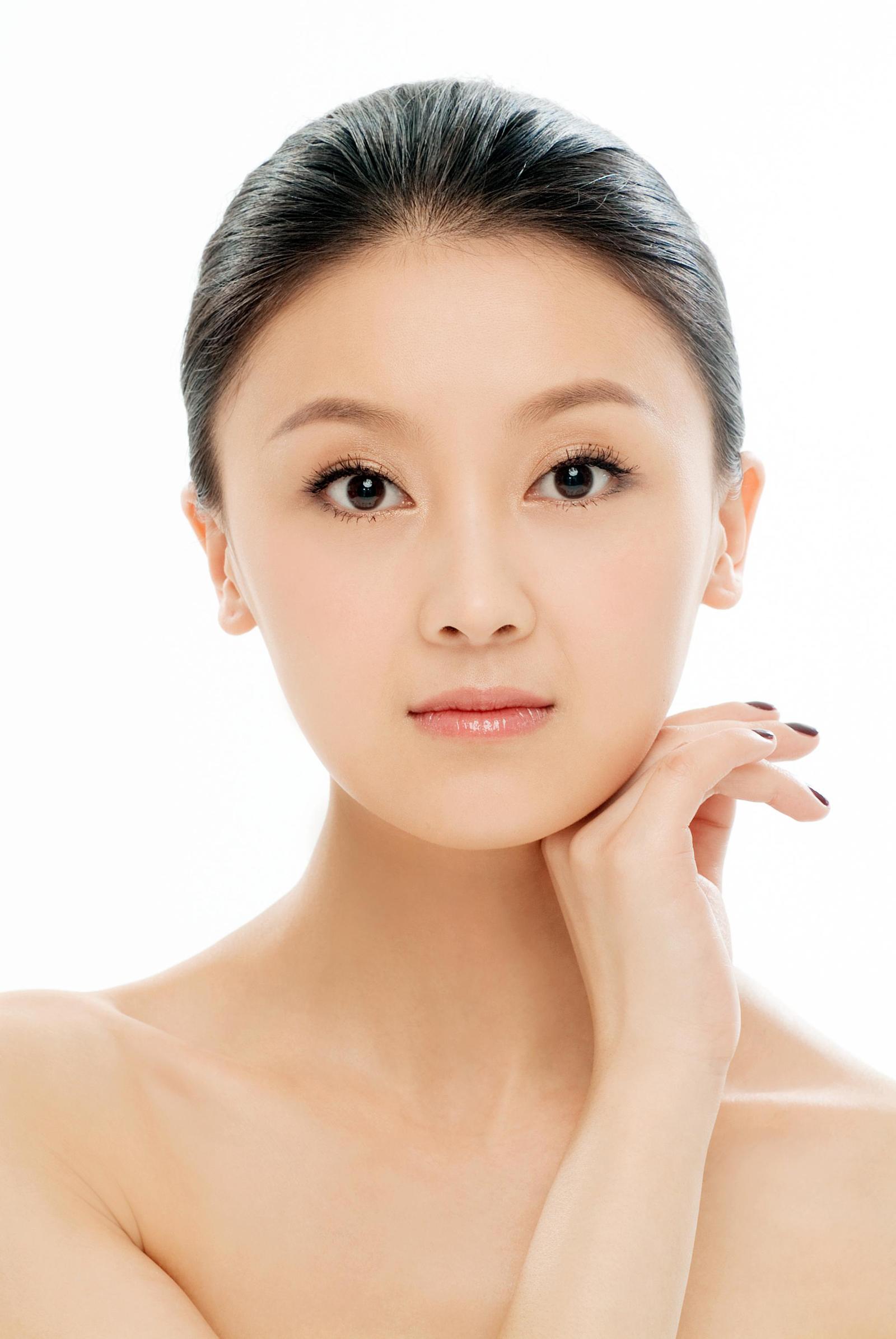 10 mỹ nhân hụt hơi tìm đường nổi tiếng vì được lăng-xê quá đà