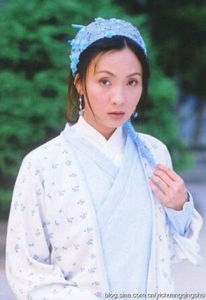 Cuộc sống viên mãn của 15 diễn viên Ỷ Thiên Đồ Long Ký 2003 ngày ấy bây giờ