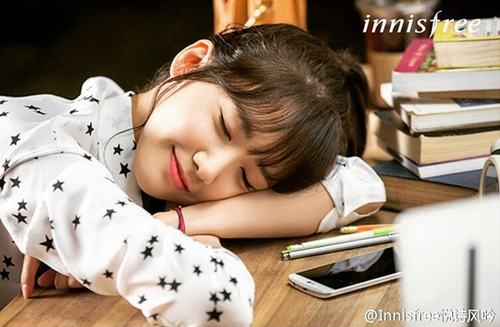 Yoona tình tứ đáng yêu bên cạnh Lee Min Ho