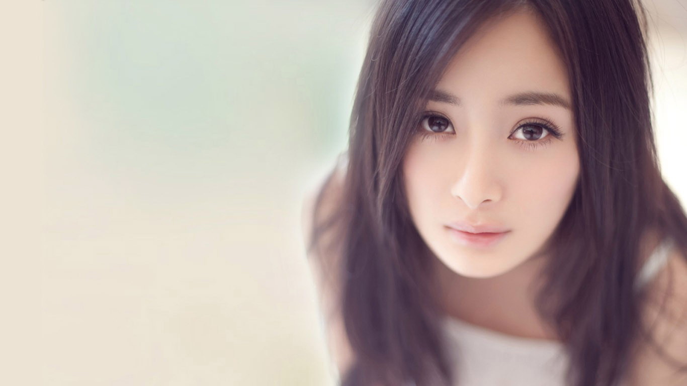 Dương Mịch hoảng hốt vì dính tin đồn lộ clip nóng