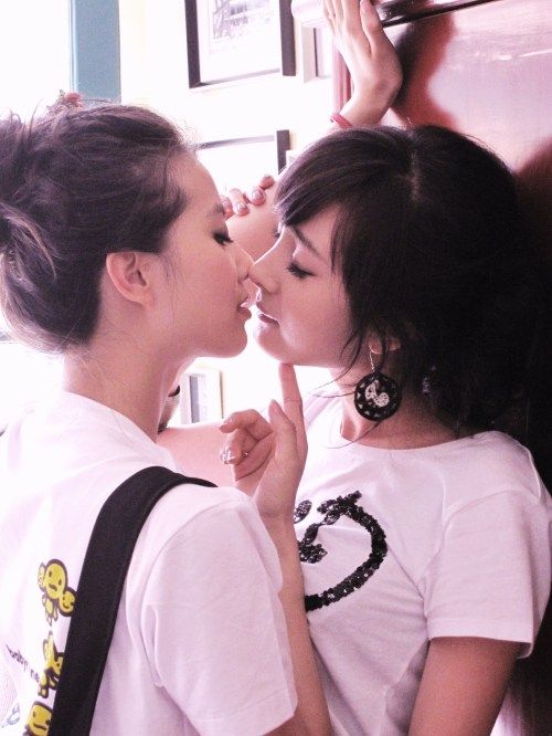 Lưu Thi Thi lên tiếng ủng hộ Dương Mịch, phá vỡ tin đồn bất hòa