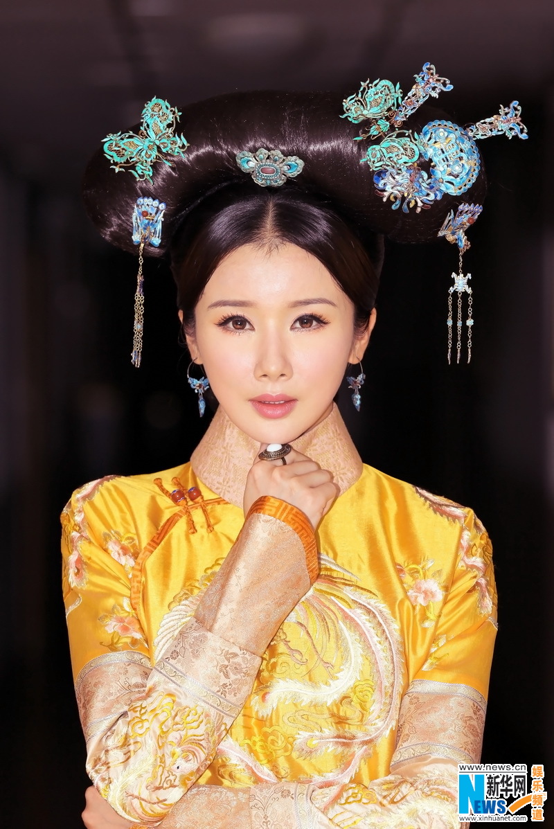 Mỹ nhân Tôn Phi Phi bất ngờ khoe ảnh làm mẹ hạnh phúc bên chồng