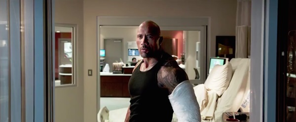 Cười té ghế với các quái xế 'Fast & Furious 7' phiên bản xe bò