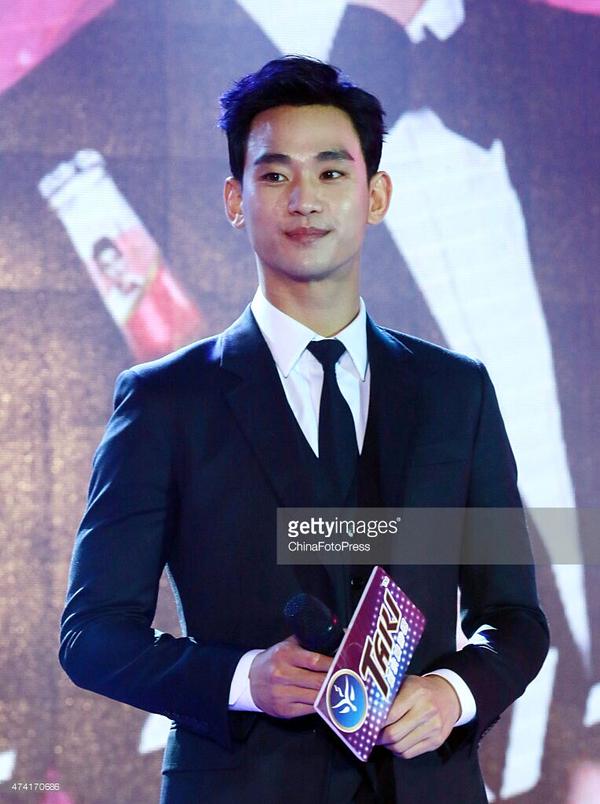 Kim Soo Hyun bị 'tố' bán vé sự kiện mắc cho fan, giá vé lên tới 3200 USD