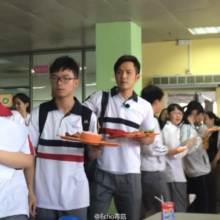 Chung Hán Lương khiến người hâm mộ sốc khi quyết định đi học lại