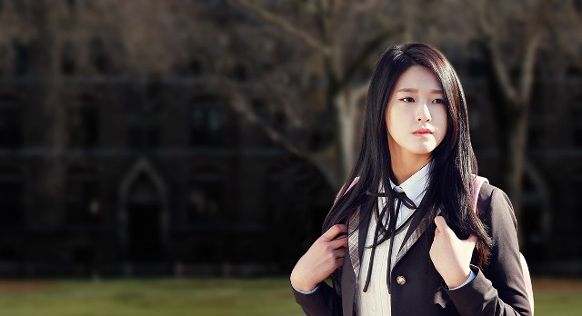 Cân đo hai bộ phim học đường đang 'làm mưa làm gió' màn ảnh Hàn