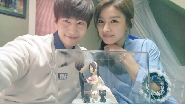 Cặp vợ chồng hờ Song Jae Rim và Kim So Eun chính thức 'đường ai nấy đi'