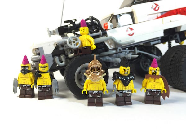 'Mad Max: Fury Road' đáng yêu hóa với phiên bản Lego