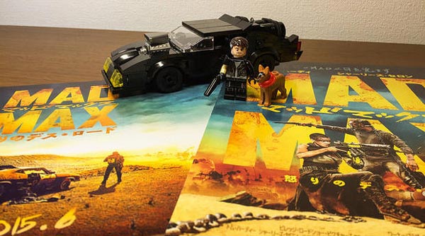 'Mad Max: Fury Road' đáng yêu hóa với phiên bản Lego