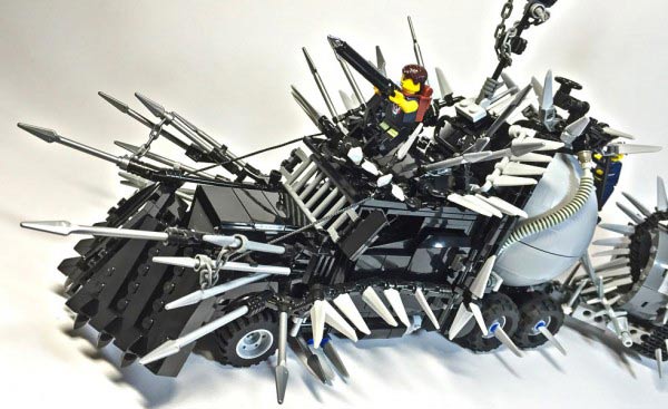 'Mad Max: Fury Road' đáng yêu hóa với phiên bản Lego