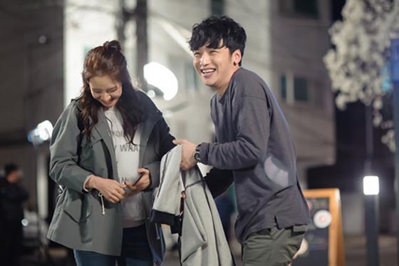 Song Ji Hyo và Gong Hyo Jin 'cạnh tranh ngầm' cho danh hiệu diễn viên được yêu thích