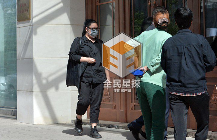 'Hoàng a mã' Trương Thiết Lâm tìm thấy Hạ Tử Vi phiên bản đời thật