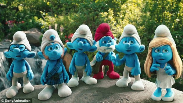 Tí cô nương trở lại cùng Demi Lovato trong 'Get Smurfy'