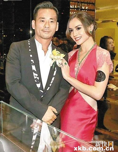 Ngỡ ngàng với cuộc sống một chồng nhiều vợ của sao nam Hoa ngữ