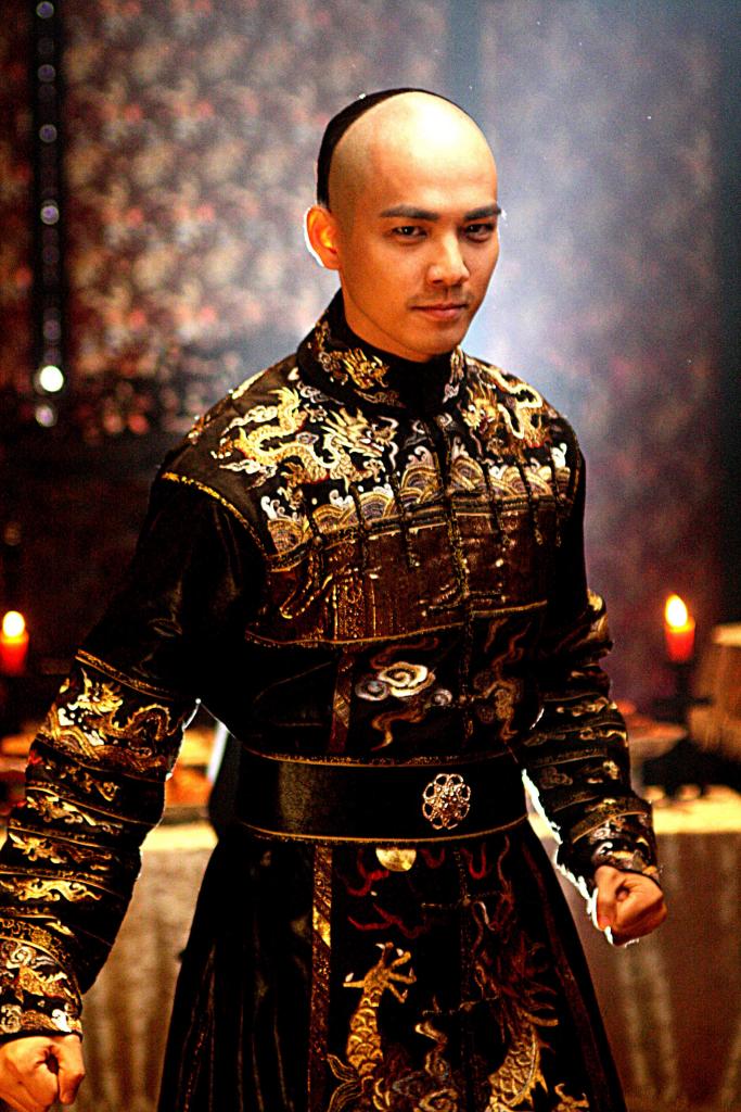 10 hoàng đế điển trai khiến phái nữ đổ rầm trên màn ảnh Hoa ngữ