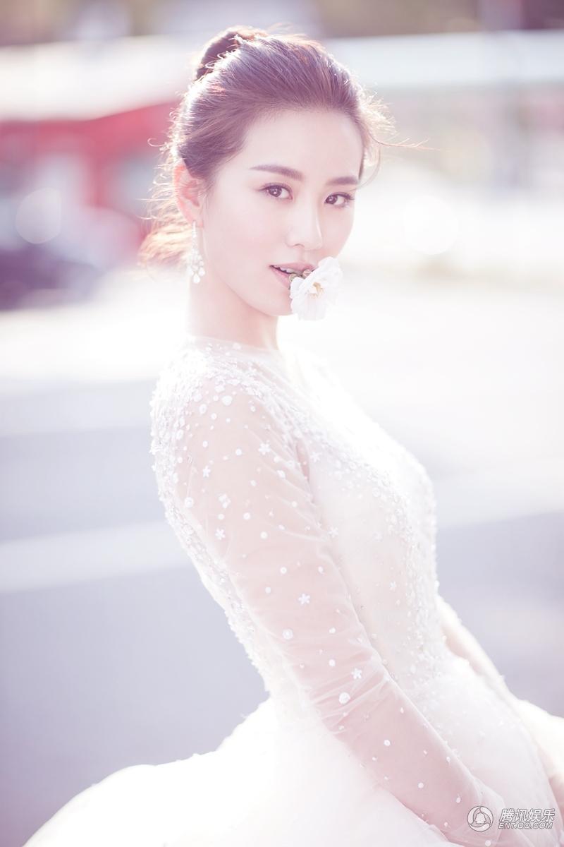 Ngắm bộ ảnh cưới đẹp như mơ của vợ chồng Ngô Kỳ Long - Lưu Thi Thi