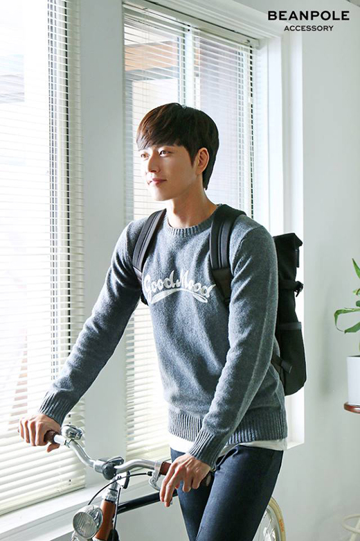 Gặp lại 'Yoo Jung' Park Hae Jin trong loạt ảnh mới cho thương hiệu Beanpole