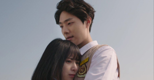 2 bộ phim học đường làm 'mưa gió' màn ảnh hàn của Kim So Hyun năm 2016
