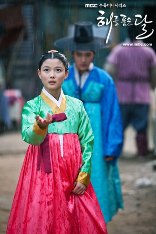 Kim Yoo Jung - nữ hoàng phim cổ trang trong tương lai của màn ảnh Hàn