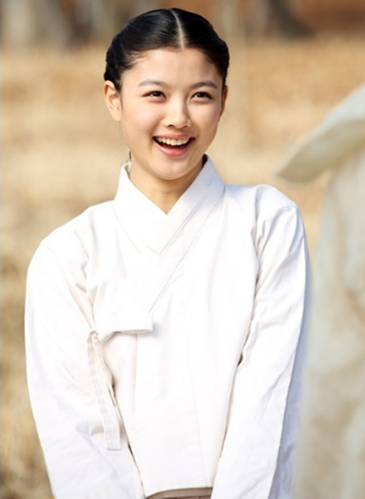 Kim Yoo Jung - nữ hoàng phim cổ trang trong tương lai của màn ảnh Hàn