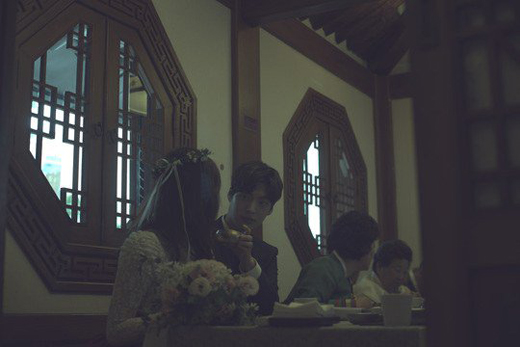 Goo Hye Sun và Ahn Jae Hyun tay trong tay tận hưởng thời gian yên bình và hạnh phúc