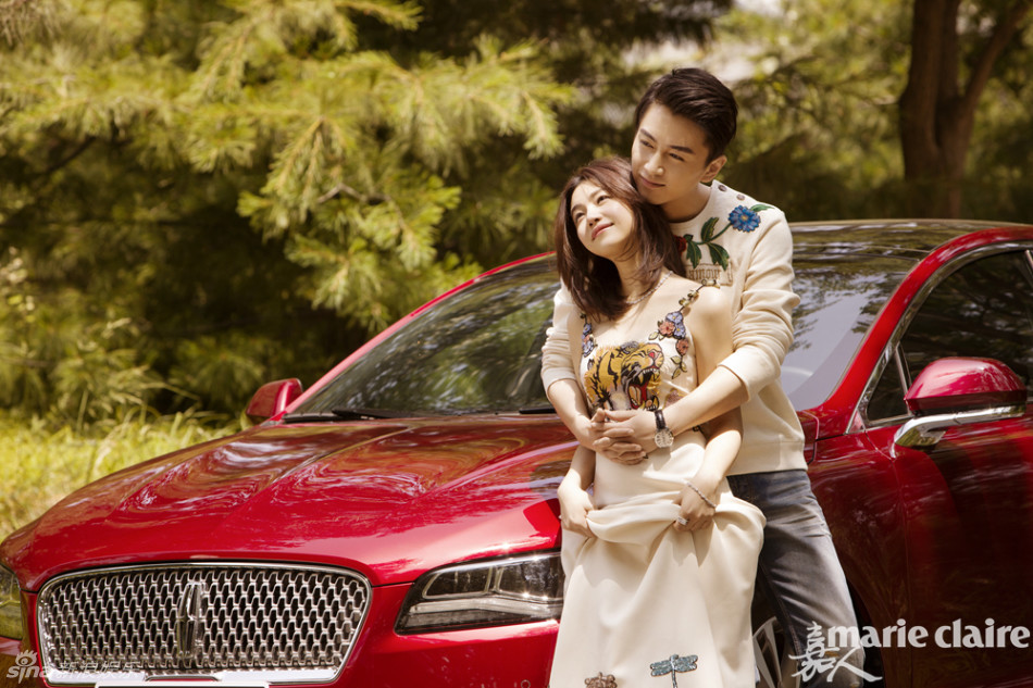 Ngất ngây với bộ ảnh tình tứ lãng mạn của Trần Nghiên Hy và Trần Hiểu