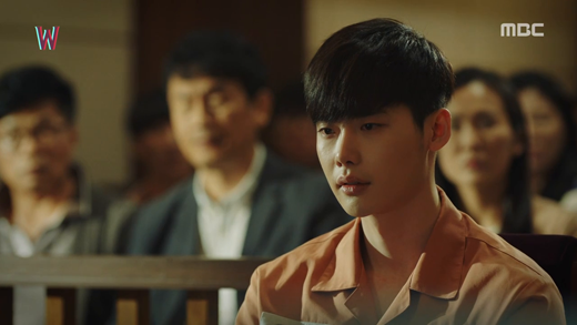 W - Two World: Hoảng hồn với màn 'xuyên không' đầy bất ngờ của Han Hyo Joo