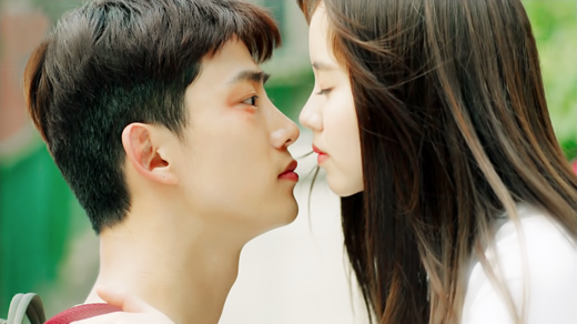 Đạo diễn: 'Cảnh hôn của Kim So Hyun đã được biên tập cẩn thận để không làm khán giả khó chịu'