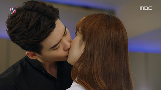 W: Oh Yeon Joo qua mặt Yoon So Hui, chính thức trở thành nữ chính của bộ truyện W