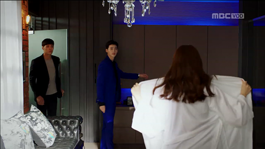W: Oh Yeon Joo qua mặt Yoon So Hui, chính thức trở thành nữ chính của bộ truyện W