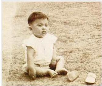 Những bức ảnh ngày xưa khó tìm của 'vua hài' Châu Tinh Trì