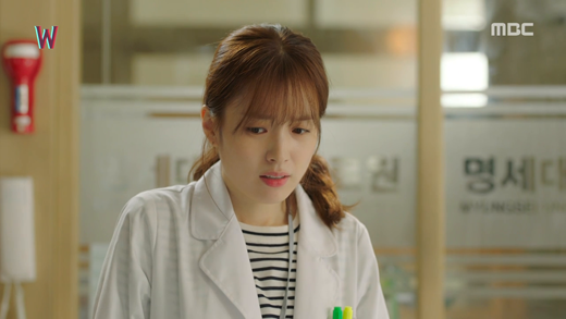 Cư dân mạng tranh cãi gay gắt vì diễn xuất của Han Hyo Joo trong 'W - Hai Thế Giới'