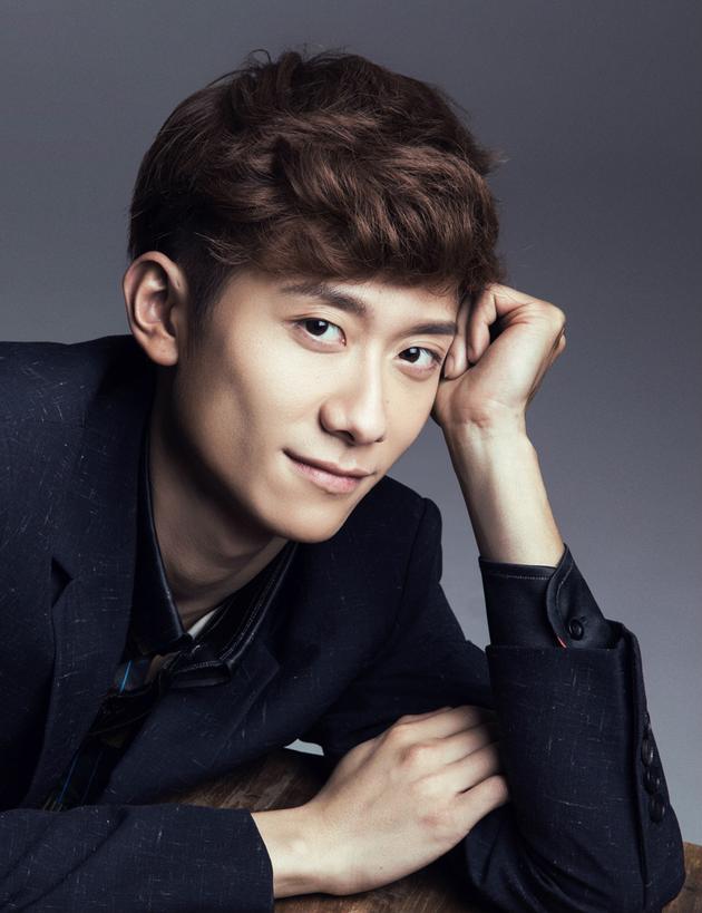 Hé lộ cặp diễn viên chính sẽ tham gia Kill Me Heal Me bản Hoa ngữ