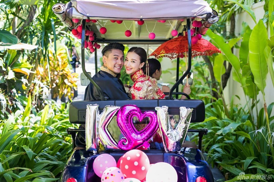Chu Hiếu Thiên F4 rạng ngời rước dâu, tặng bà xã nhẫn kim cương khủng