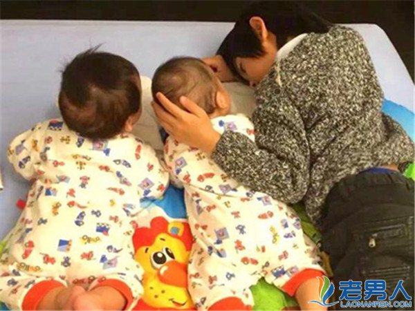 Lâm Chí Dĩnh khoe ảnh cặp sinh đôi cười tít mắt mừng ngày tròn 9 tháng tuổi