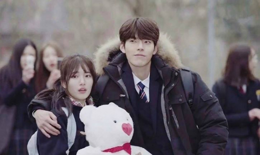 Suzy và thói quen kỳ lạ nhưng lại siêu đáng yêu làm người hâm mộ không khỏi rời mắt