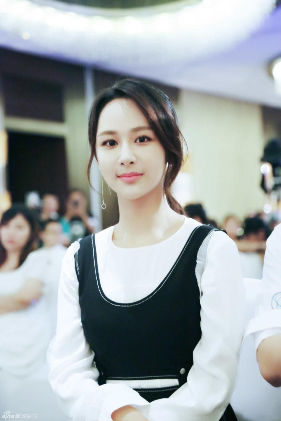 Ngắm nhan sắc của dàn sao nữ lọt top 10 mỹ nhân 9x của Hoa ngữ