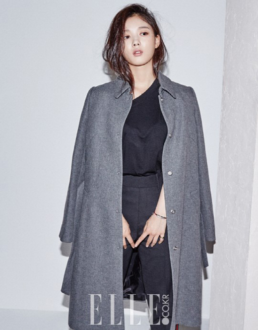 Kim Yoo Jung tiết lộ cách để gần gũi hơn với 'người tình màn ảnh' Park Bo Gum