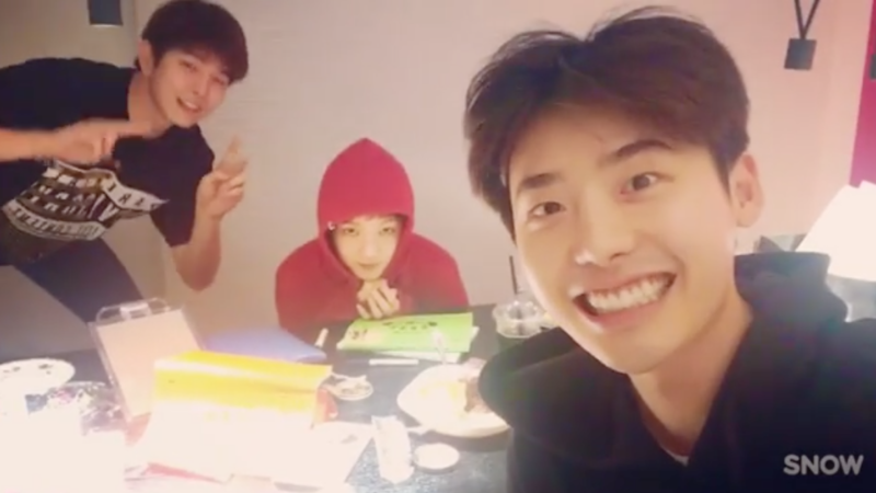 Lee Jong Suk, Lee Sung Kyung và Yoon Kyun Sang rủ nhau quậy tới bến trong lễ Trung Thu