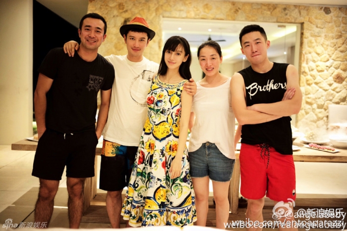 Huỳnh Hiểu Minh thuê du thuyền ăn Trung thu với người nhà AngelaBaby