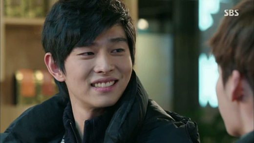 Phải chăng Yoon Kyun Sang chính là 'đứa con cưng' trong truyền thuyết của SBS?