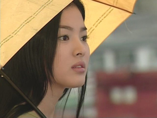 Song Hye Kyo kỷ niệm 16 năm ra đời của 'Song-Song couple' trong Trái Tim Mùa Thu