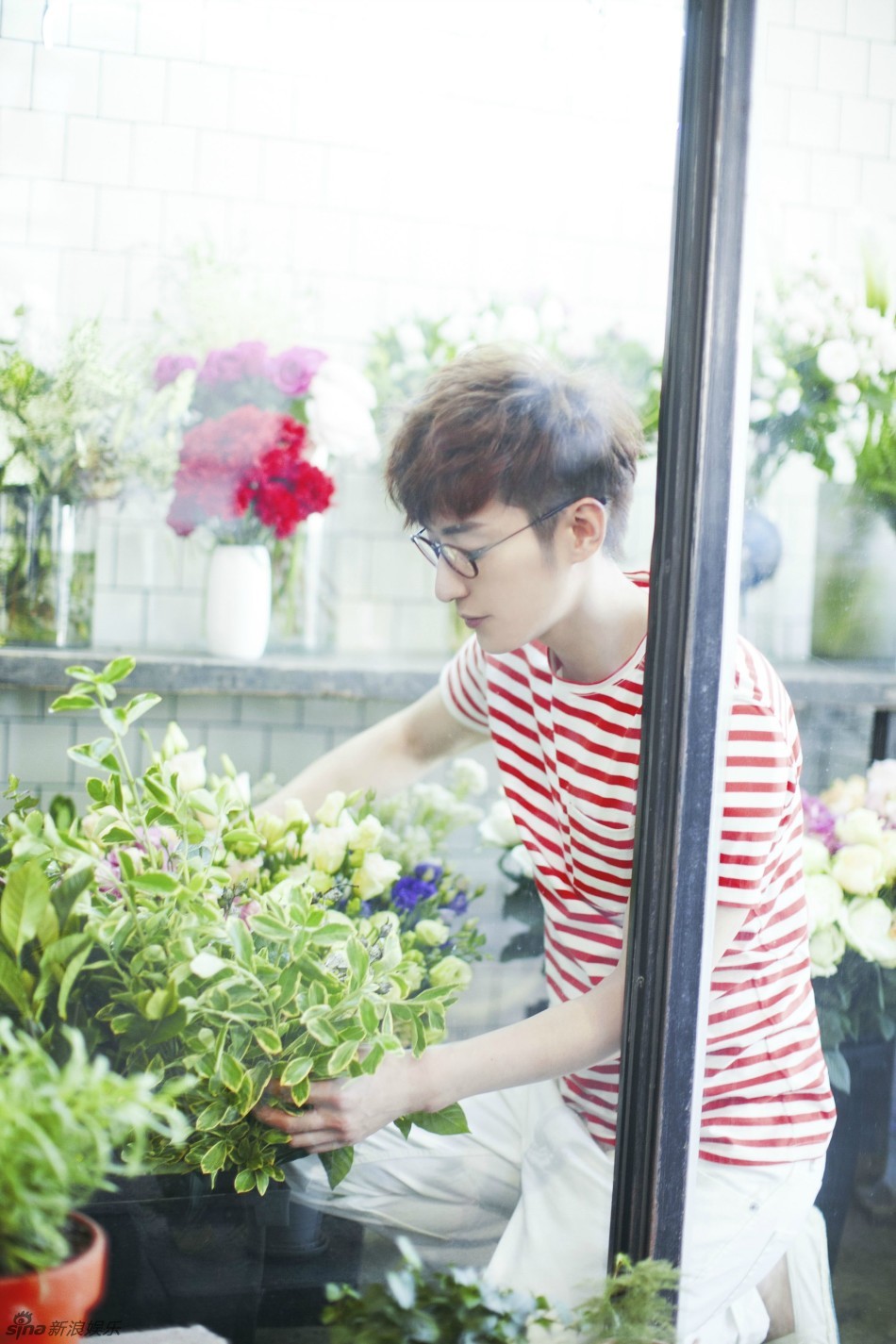 Dàn sao Hoa ngữ buồn bã trong đám tang của Kiều Nhậm Lương